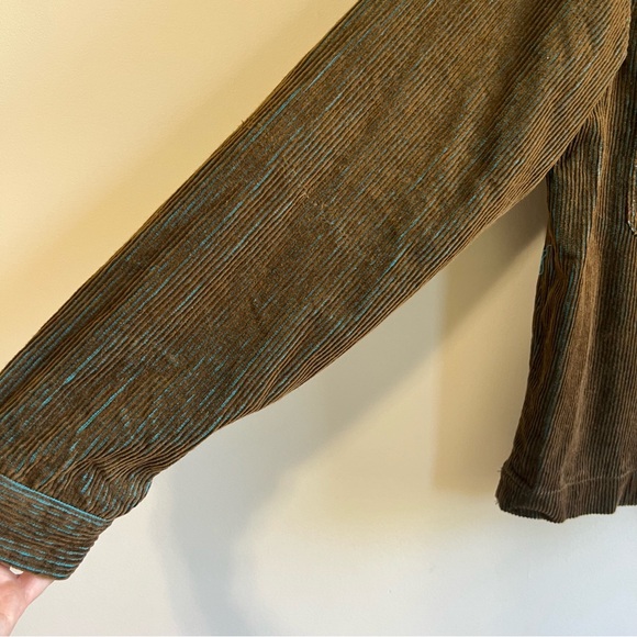 Urban Outfitters Corduroy Button Up - Picture 5 of 8